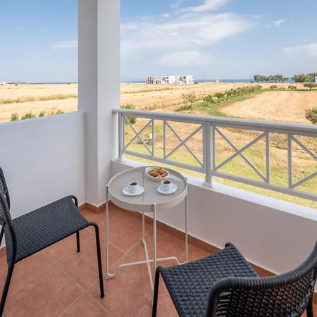 Dom wakacyjny Einalia Homes Near The