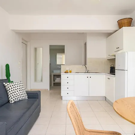 Einalia Homes Near The Tatil Evi