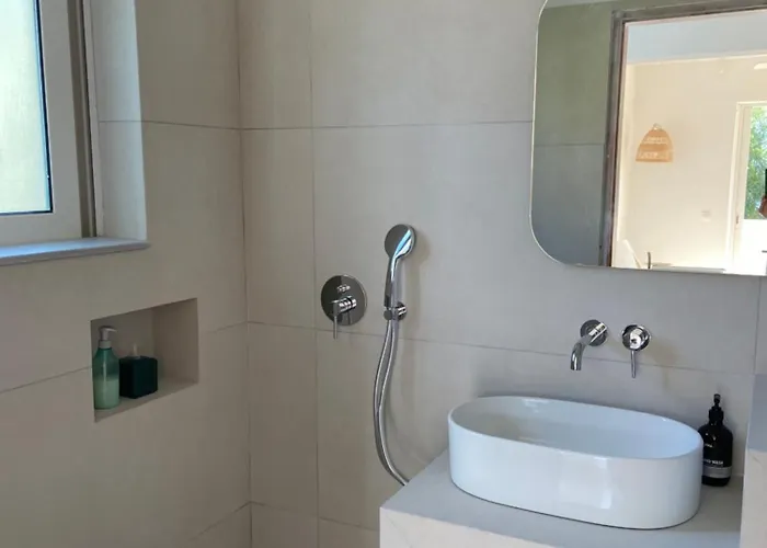 Einalia Homes Near The